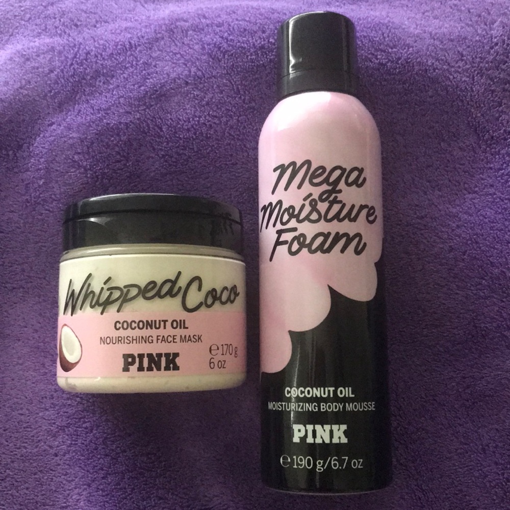 PINK Mega Moisture Foam & Whipped Coco Face Mask